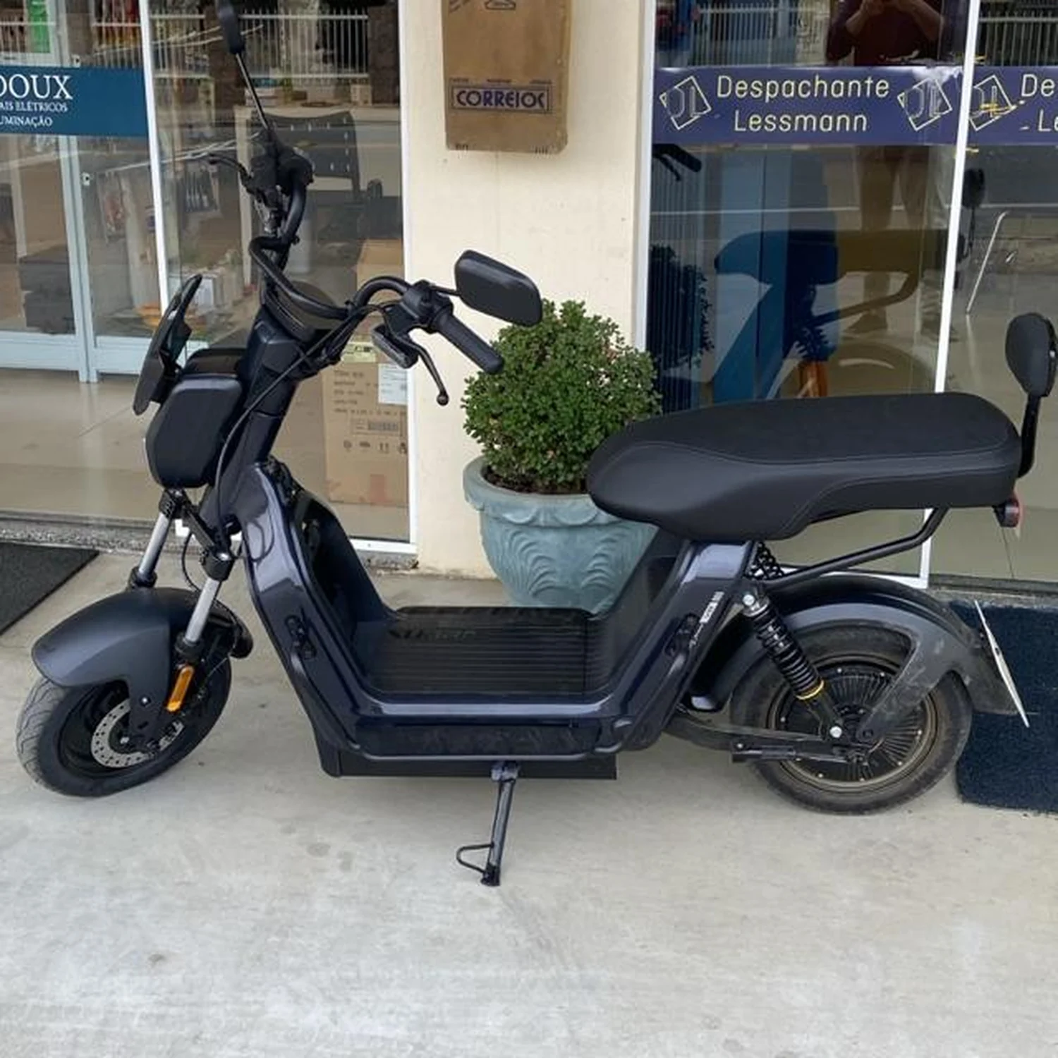 Scooter elétrica NXT V0
